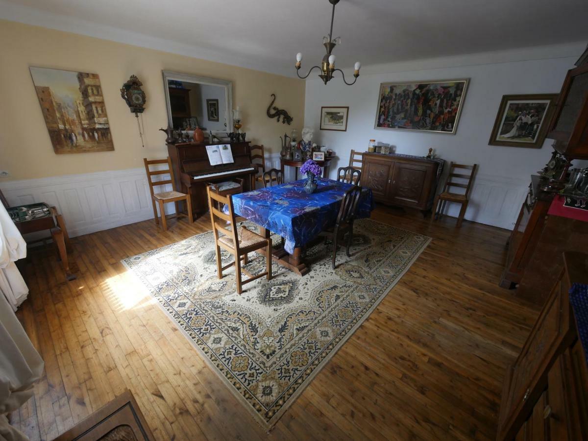 Les Trois Chenes Bed and Breakfast Videix Exteriör bild
